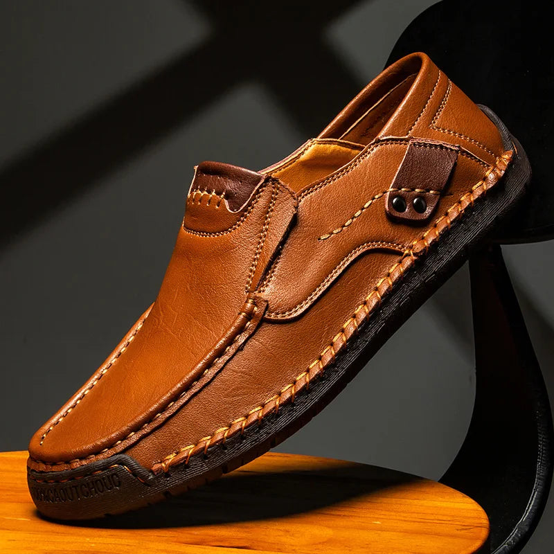 CLASSIC MEN'S LEATHER LOAFERS